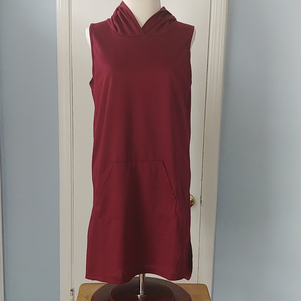 Sleeveless top/miniskirt with hood & front pocket